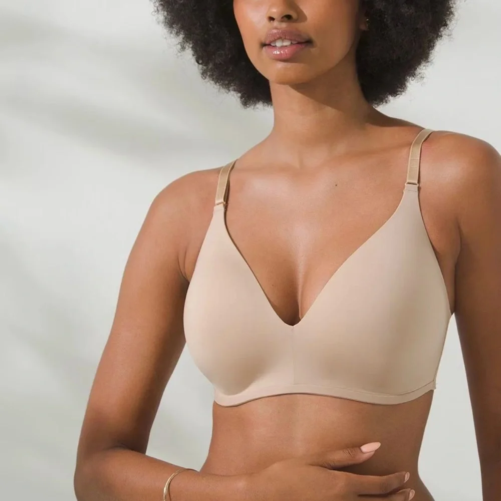 Soma Vanishing 360 Wireless Bra 38B Beige Back Closure Seamless Smoothing